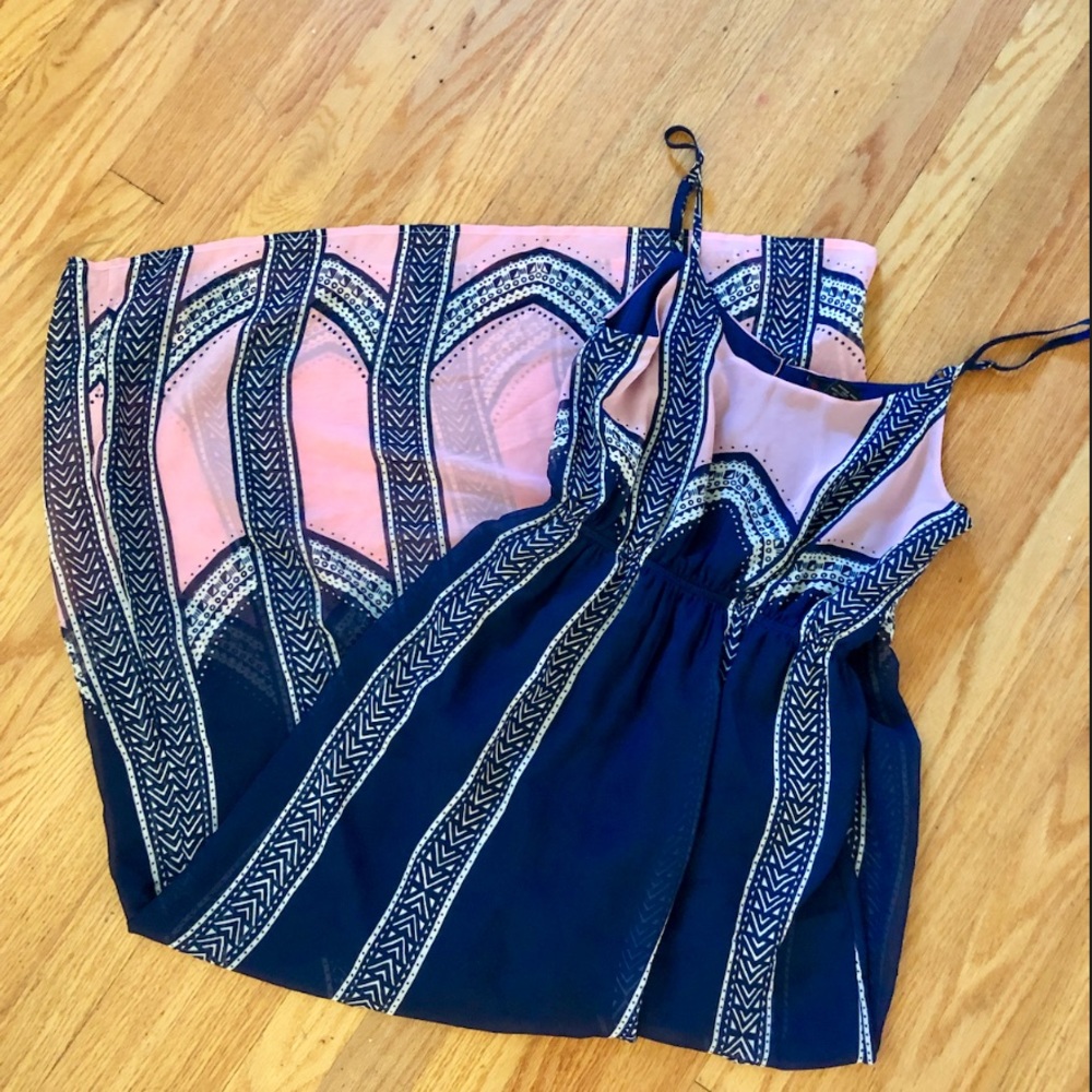 Beautiful navy and pink maxi dress with open back!